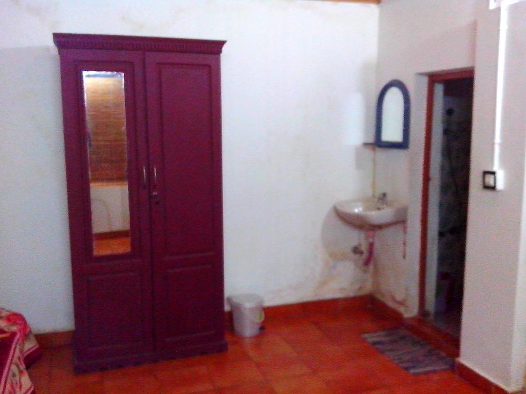 Green Garden Cottage Текади Стая снимка